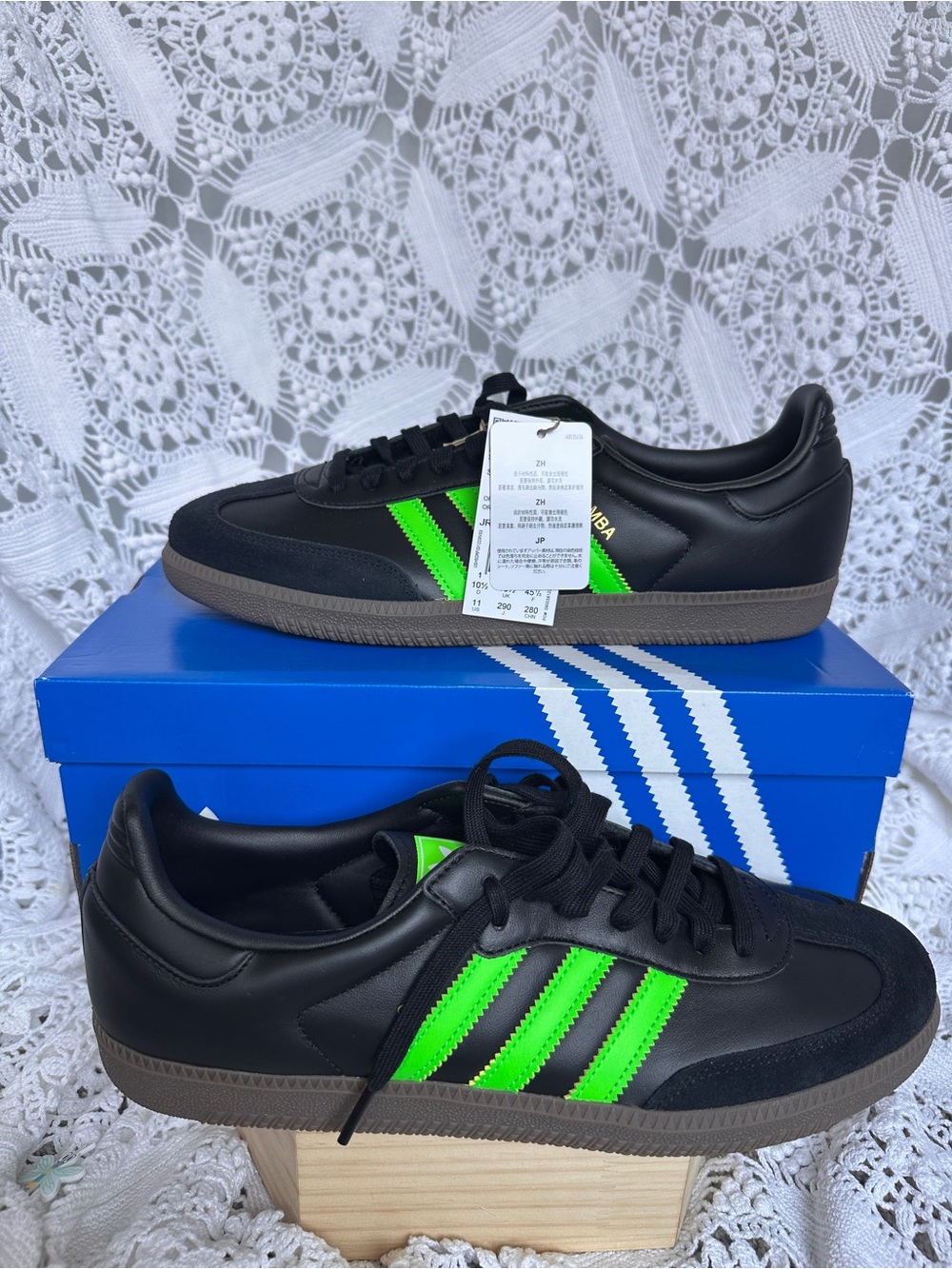 adidas Samba OG Black Screaming Green Gum JR0911 Men's Size 11 BNIB Deadstock